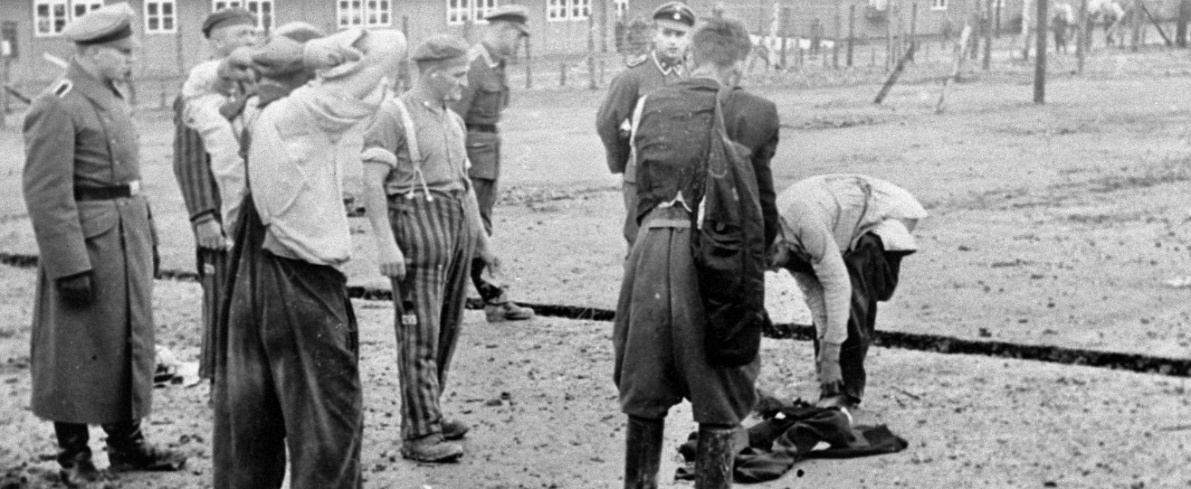 Ehemalige Konzentrationslager Buchenwald nur noch mittels 2G in einer Ausstellung über… „Die Ausgrenzung von Menschen“.